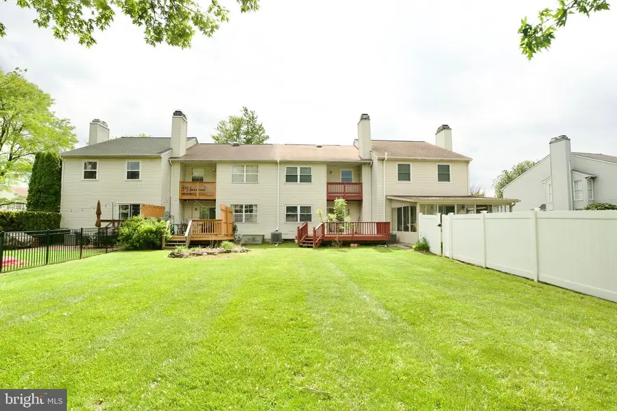 106 Red Haven Dr, North Wales, PA 19454 - #2