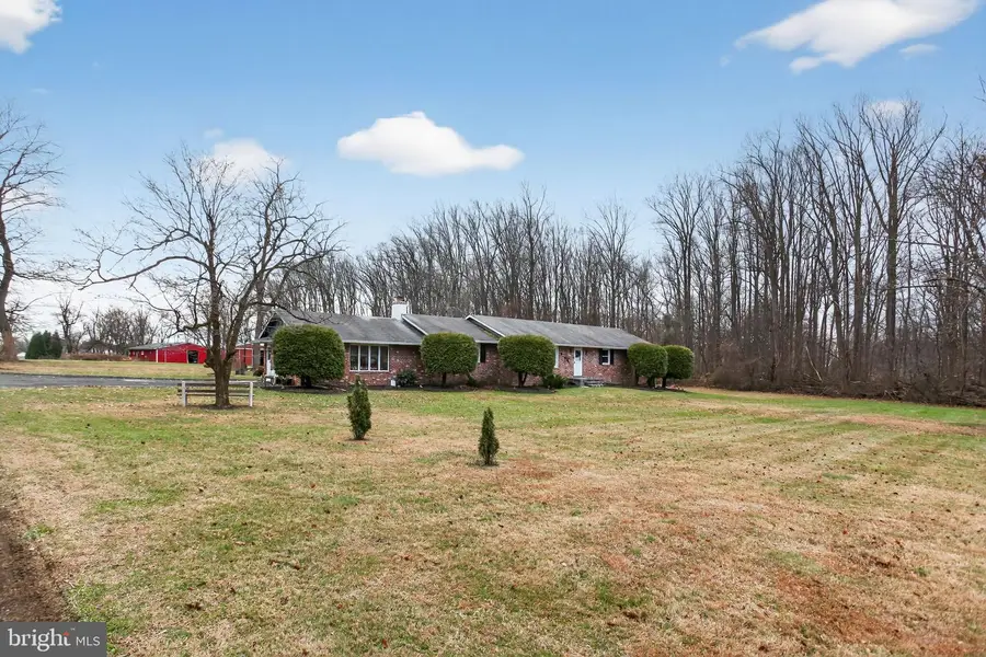 1637 Dillon Rd, Ambler, PA 19002 - #2