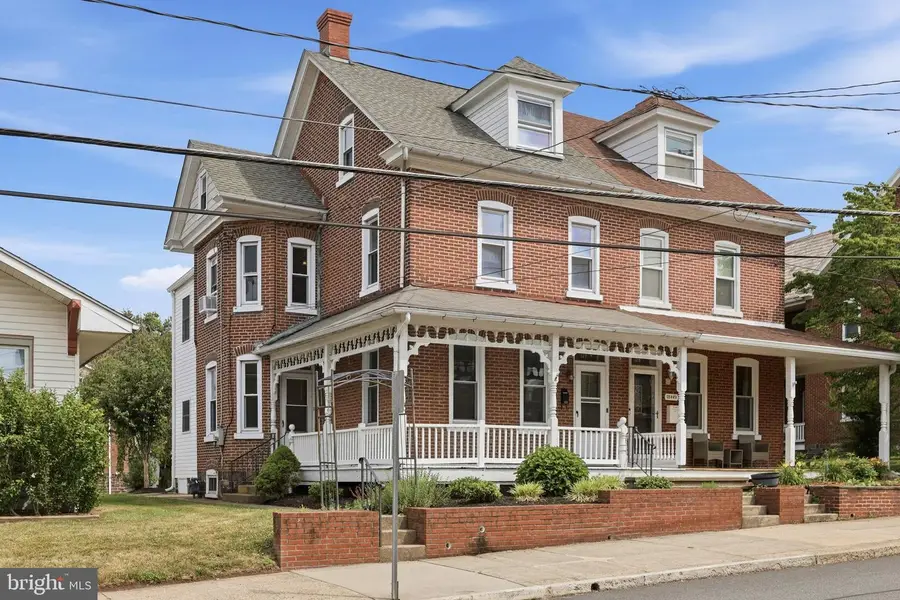 127 W Fourth St, East Greenville, PA 18041 - #2