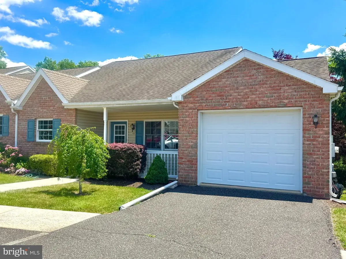 43 Ellen Cir, Pottstown, PA 19464 - #1