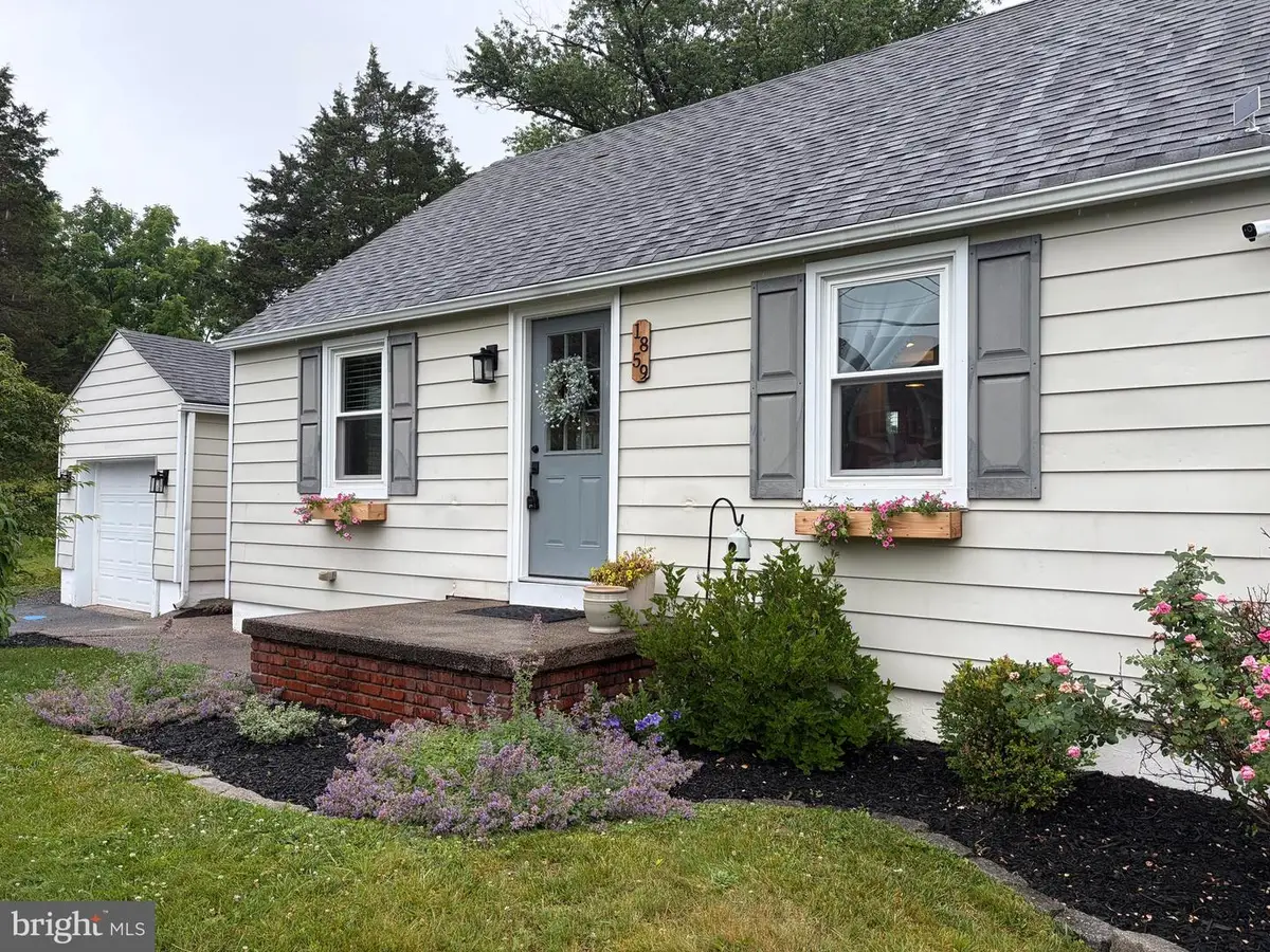 1859 Farmington Ave, Pottstown, PA 19464 - #1