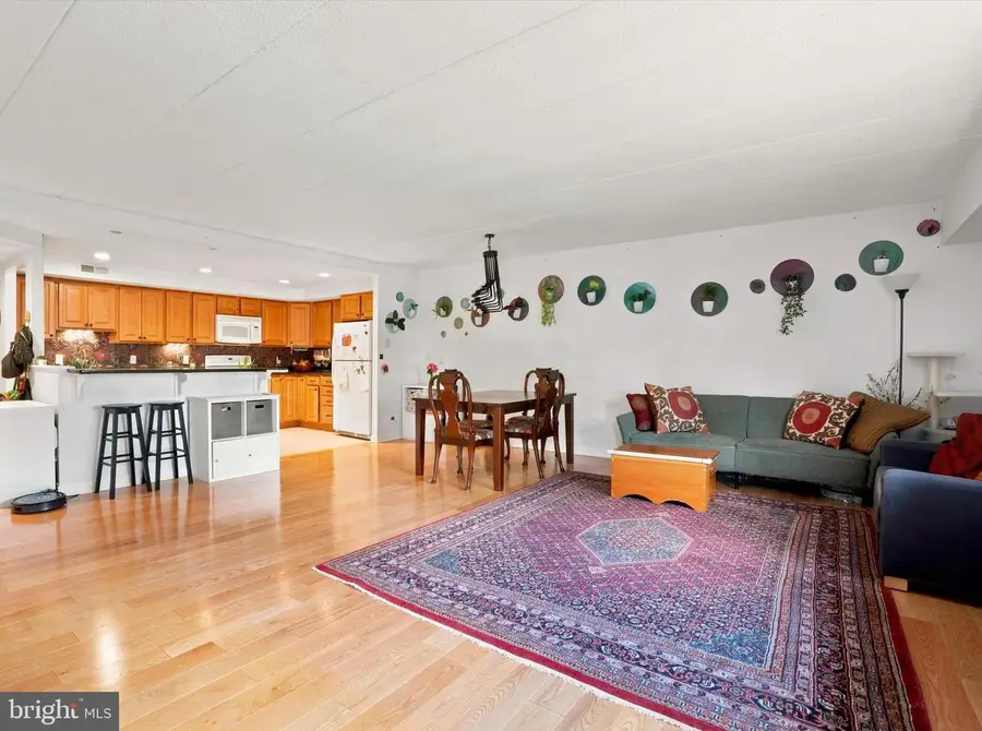 1219 W Wynnewood Rd #413, Wynnewood, PA 19096 - #2