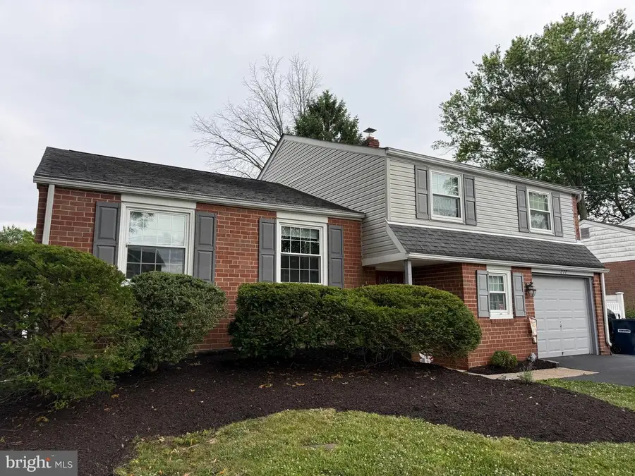 277 Edwards Dr, King Of Prussia, PA 19406 - #2