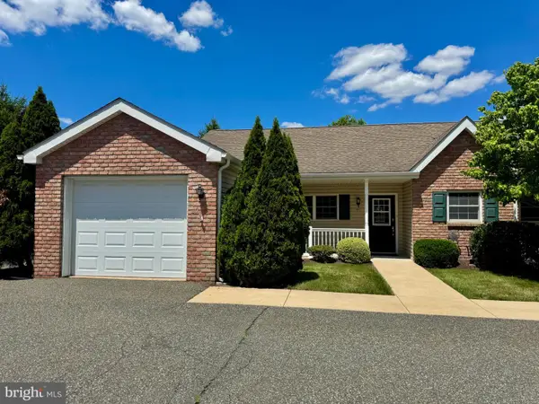 53 Bards Way, POTTSTOWN, PA 19464