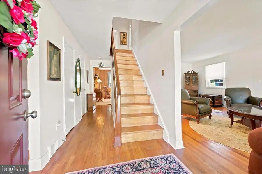 2229 Oakwyn Rd, Lafayette Hill, PA 19444 - #3