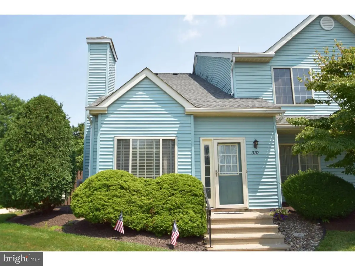 337 Pondview Dr #, Harleysville, PA 19438 - #1