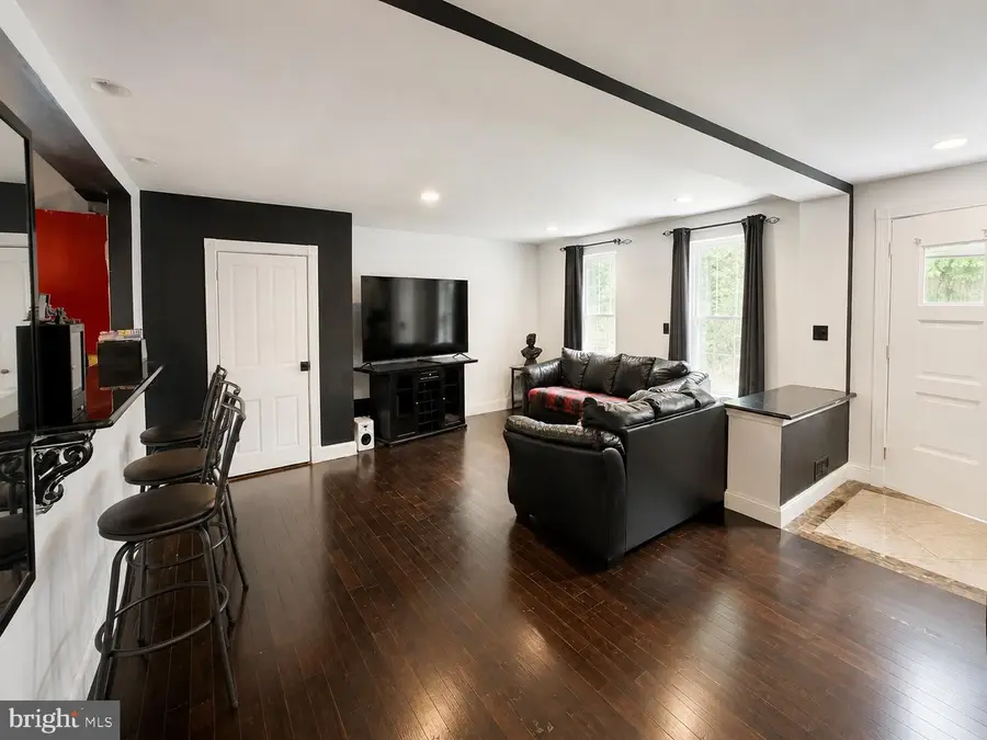 3033 Chestnut St, Lafayette Hill, PA 19444 - #2