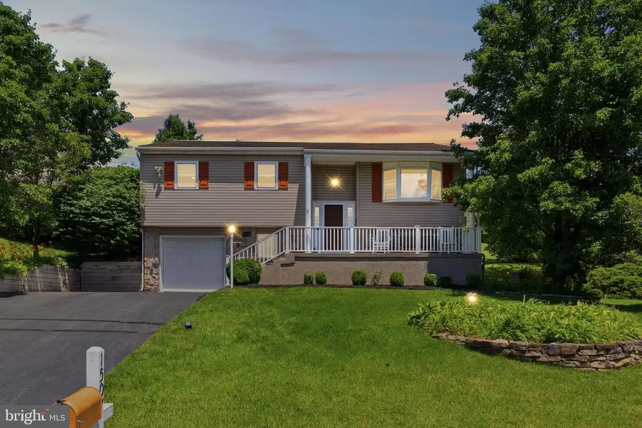 1507 Oakdale Dr, Pottstown, PA 19464 - #2