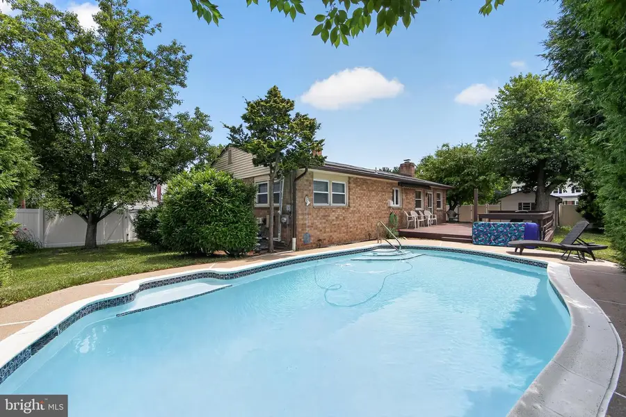 622 Apache Ln, Plymouth Meeting, PA 19462 - #2