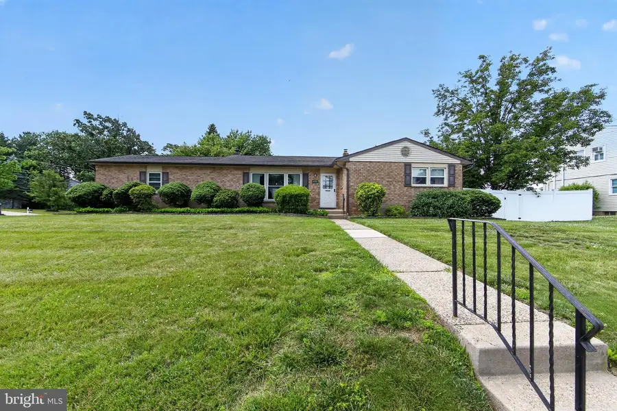 622 Apache Ln, Plymouth Meeting, PA 19462 - #3