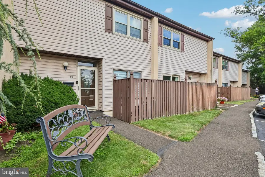 550 York Rd N #13-b, Hatboro, PA 19040 - #3