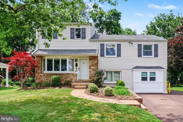 900 Woodlawn Dr, LANSDALE, PA 19446