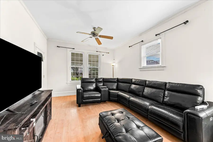 123 Cedar St, Jenkintown, PA 19046 - #3