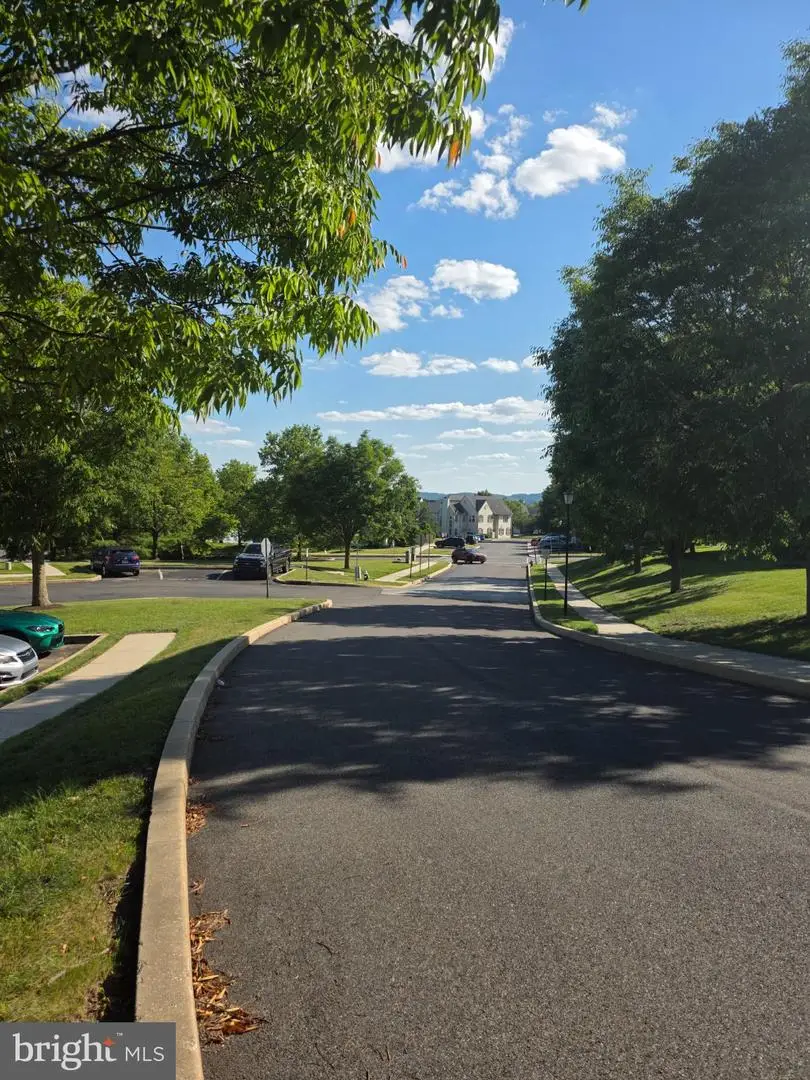 240 Cobblestone Ct, Collegeville, PA 19426 - #3