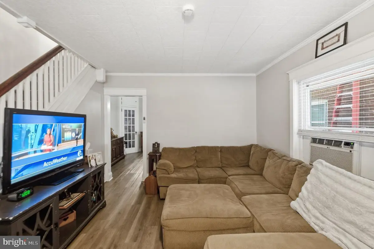 171 N York St, Pottstown, PA 19464 - #1