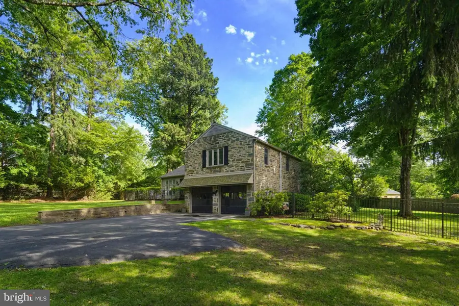 1070 Blue Rock Ln, Blue Bell, PA 19422 - #3