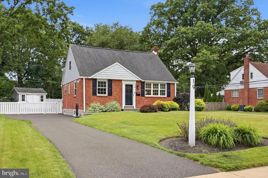 19 Newington Dr, Hatboro, PA 19040 - #2