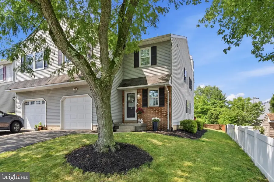 111 Elberta Dr, North Wales, PA 19454 - #3