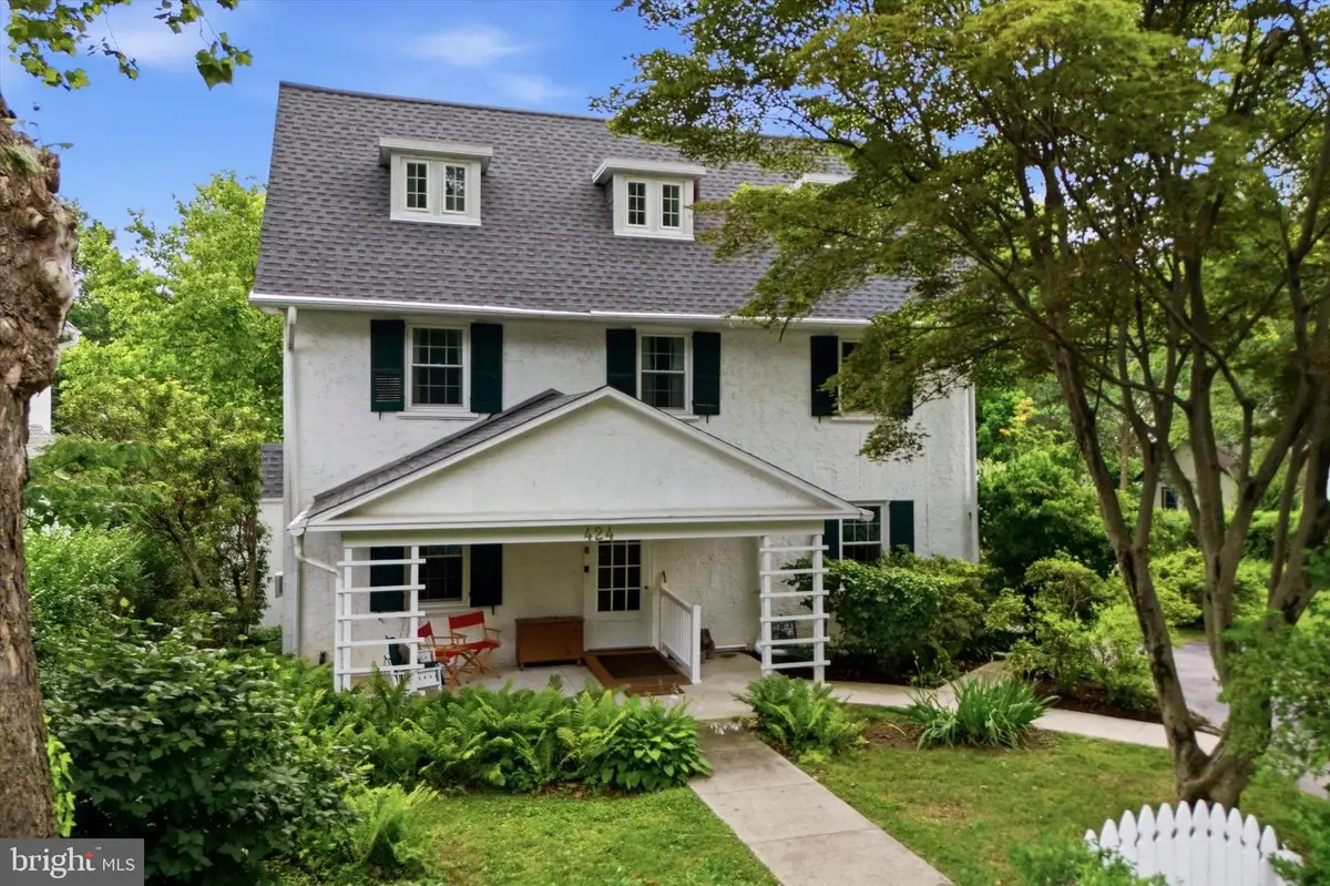 424 Haverford Ave, Narberth, PA 19072 - #1