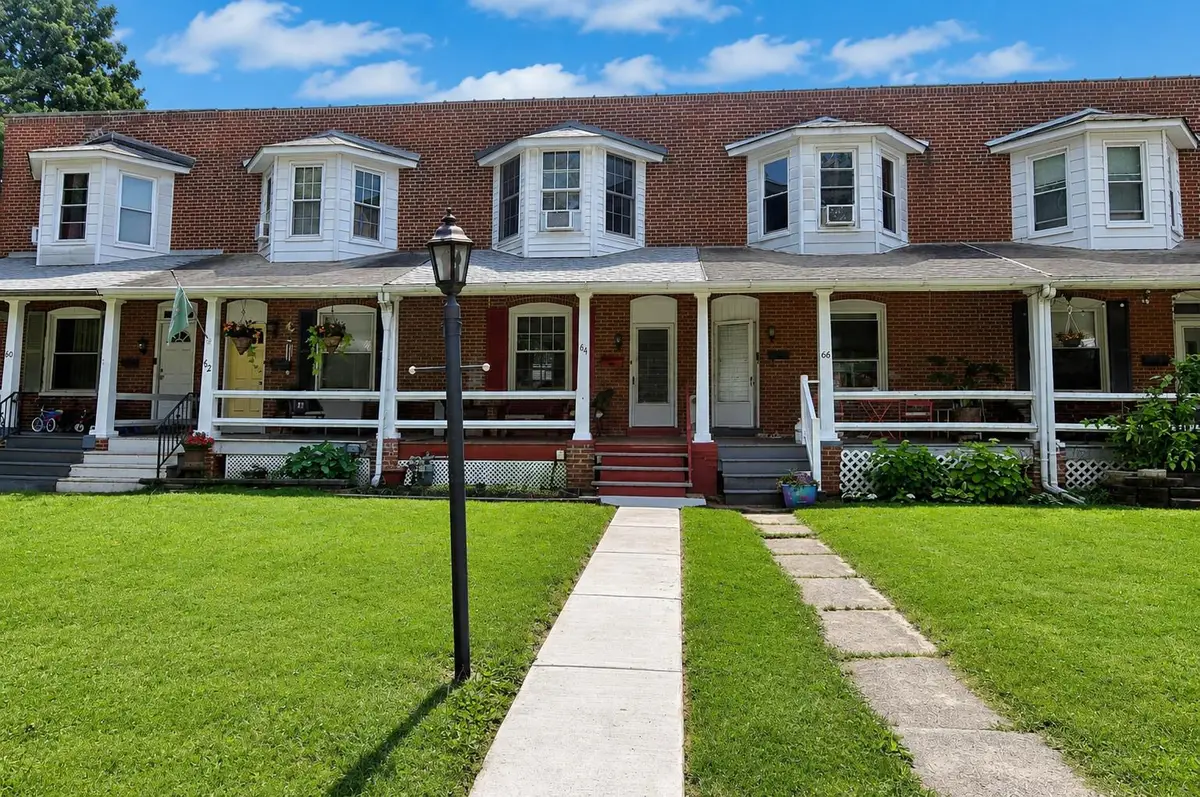 64 W Lincoln Ave, Hatfield, PA 19440 - #1