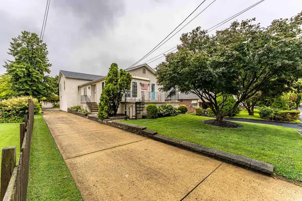 212 Zane Ave, JENKINTOWN, PA 19046