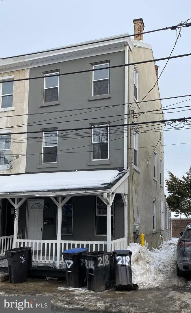 220 Pearl St, Norristown, PA 19401 - #2