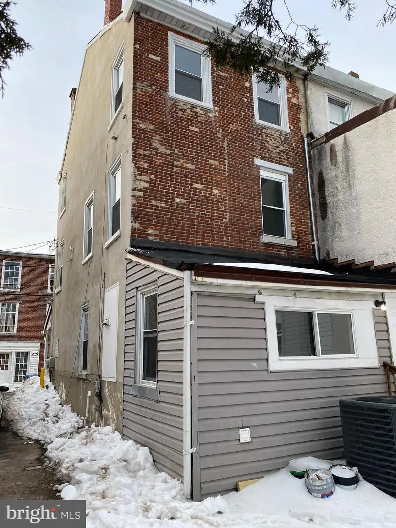 220 Pearl St, Norristown, PA 19401 - #3