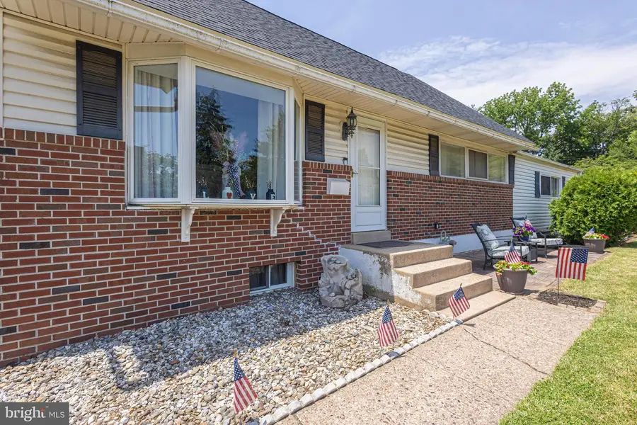 702 Burbridge Rd, Hatboro, PA 19040 - #2