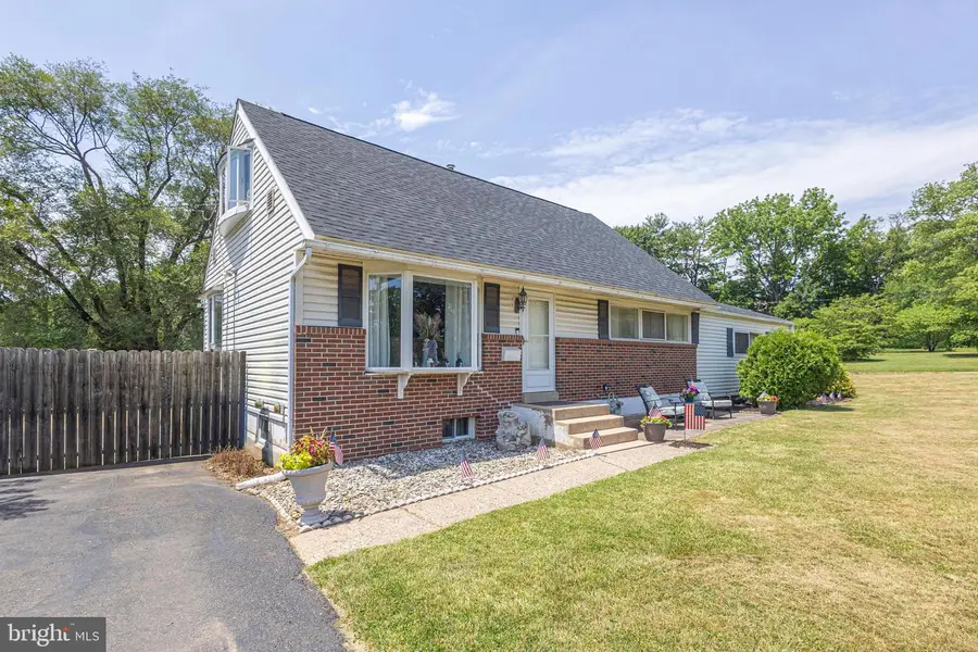 702 Burbridge Rd, Hatboro, PA 19040 - #3