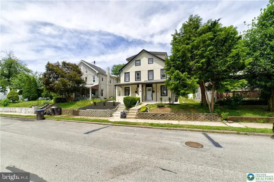 1715 Willow St, Norristown, PA 19401 - #2