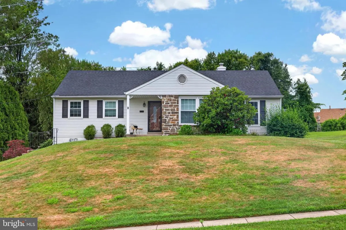1741 Bantry Dr, Dresher, PA 19025 - #1