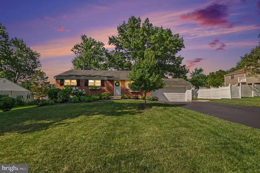 613 Lisa Rd, Norristown, PA 19401 - #2