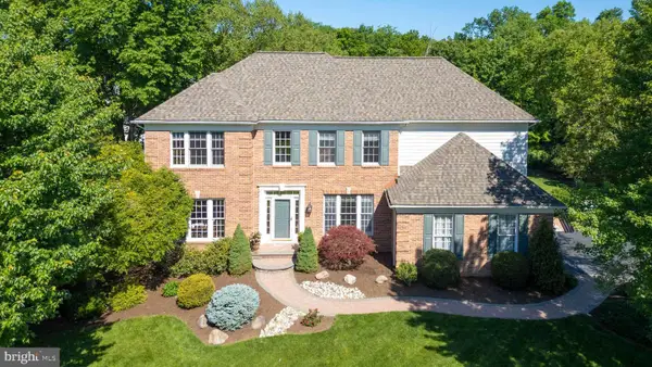 335 Sun Valley Dr, AMBLER, PA 19002