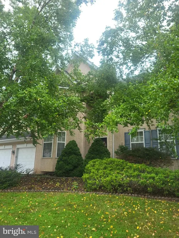 6003 Shady Wood Cir, COLLEGEVILLE, PA 19426