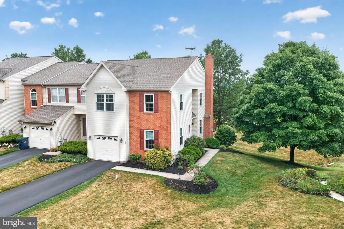 321 Hamilton Dr, Harleysville, PA 19438 - #1