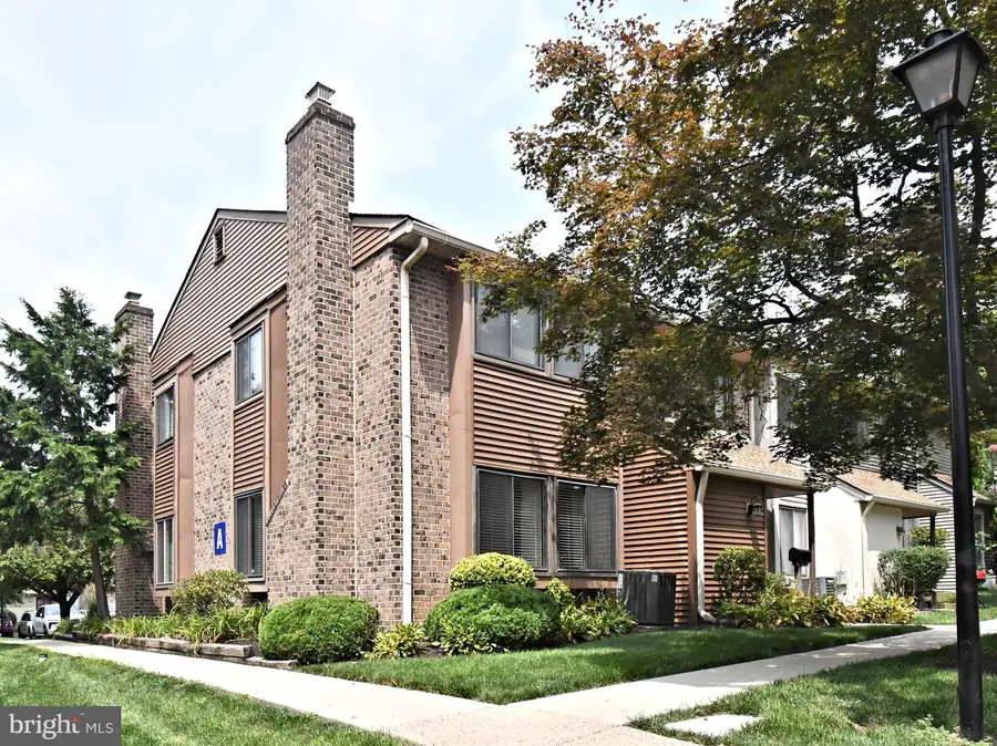 22 Fitzwatertown Rd #unit A-10, Willow Grove, PA 19090 - #3