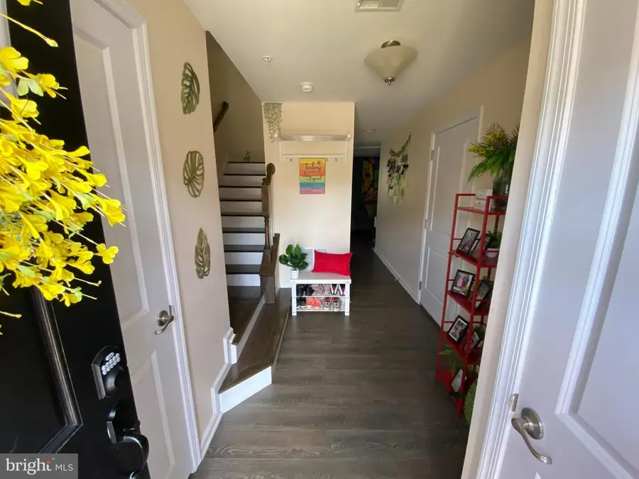 86 Green View Dr, Pottstown, PA 19464 - #2