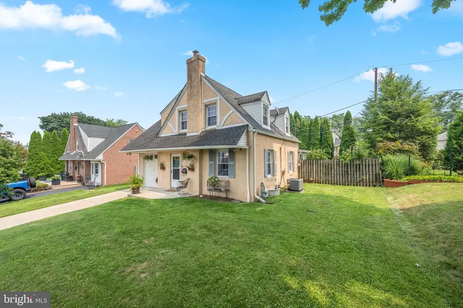 2326 S Gilinger Rd, Lafayette Hill, PA 19444 - #2