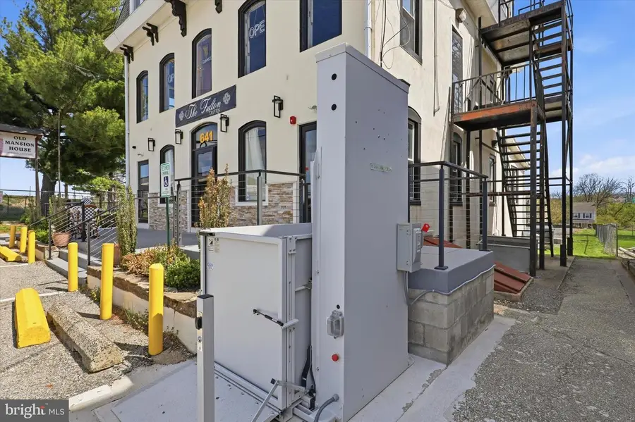 641 Old Elm St, Conshohocken, PA 19428 - #3