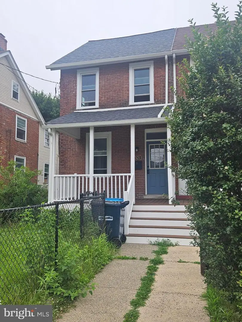 321 Elm Ave, North Wales, PA 19454 - #1
