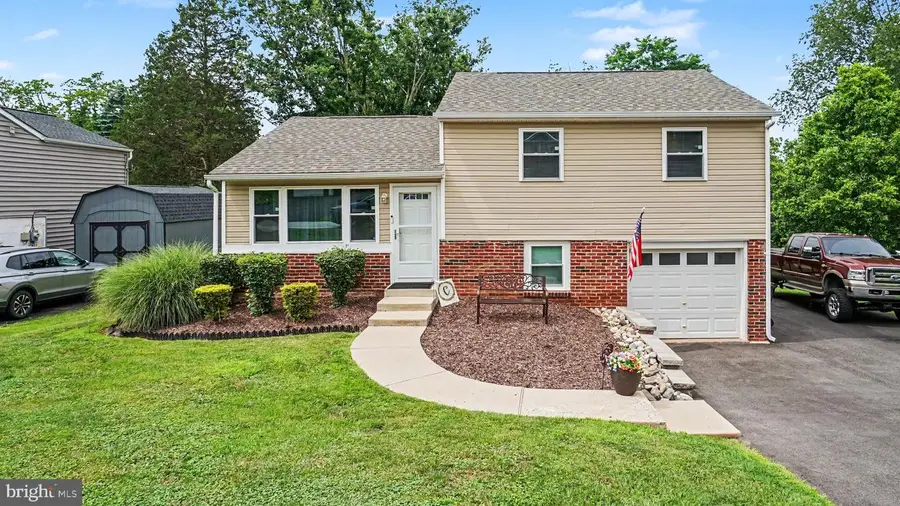 493 Adrian Rd, Collegeville, PA 19426 - #2
