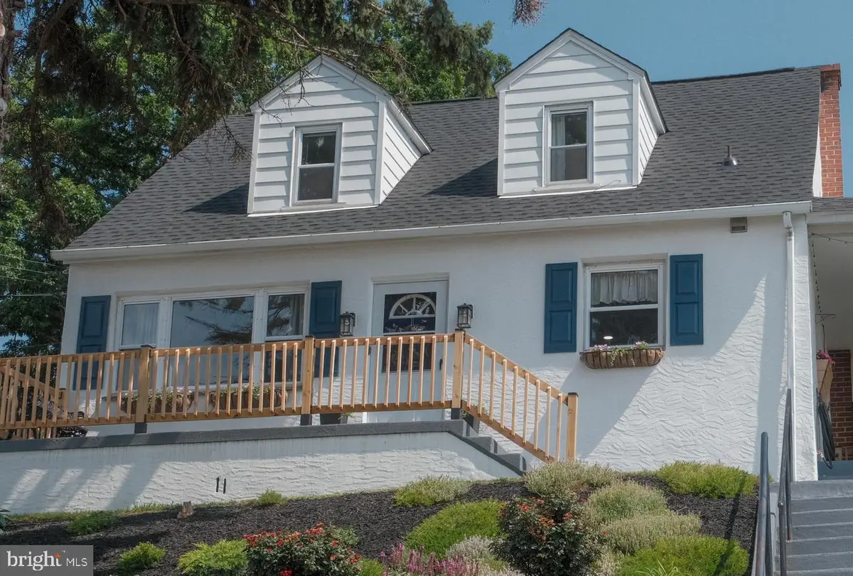 808 Bush St, Bridgeport, PA 19405 - #1