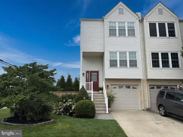 446 Pleasant Valley Dr, CONSHOHOCKEN, PA 19428