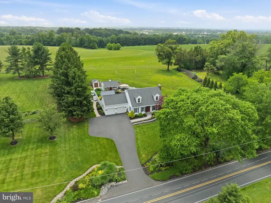63 W Linfield Trappe Rd, Royersford, PA 19468 - #3