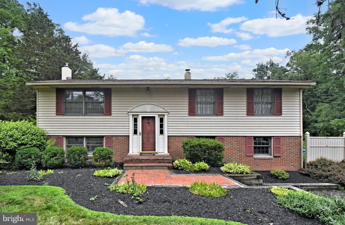 2390 Lenhart Rd, Colmar, PA 18915 - #1