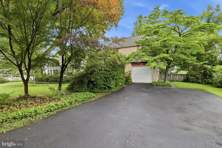 233 Arlingham Rd, Flourtown, PA 19031 - #2