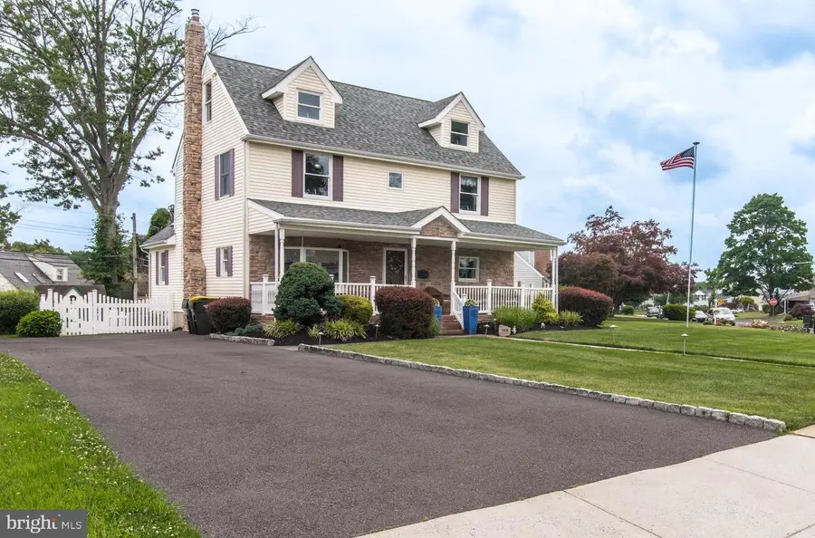 518 Stewart Rd, Hatboro, PA 19040 - #3