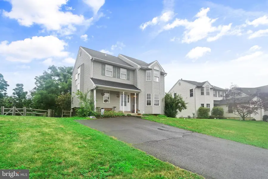 806 Elizabeth Ct, Collegeville, PA 19426 - #2