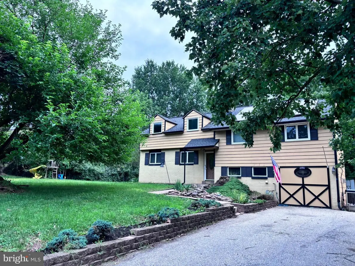 2350 N Parkview Dr, West Norriton, PA 19403 - #1