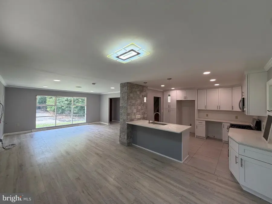 413 Asbury Ave, Elkins Park, PA 19027 - #2